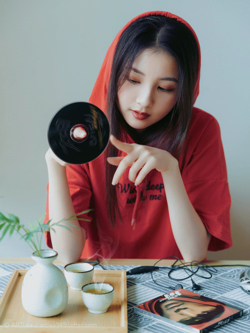 开云·体育官网APP下载-自由泳三姐妹斩获冠亚季军,4×200自由泳夺冠